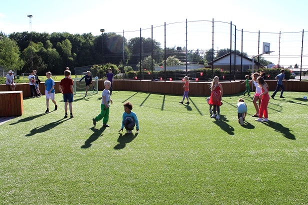 Lars Laj معدات الرياضة, الساحات متعددة