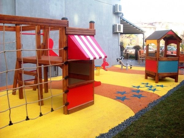 Lars Laj سطح, Wetpour